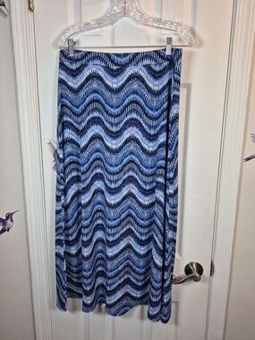 Jones Studio Blue Chevron Zig Zag Maxi Skirt Boho Resort Summer Coastal M